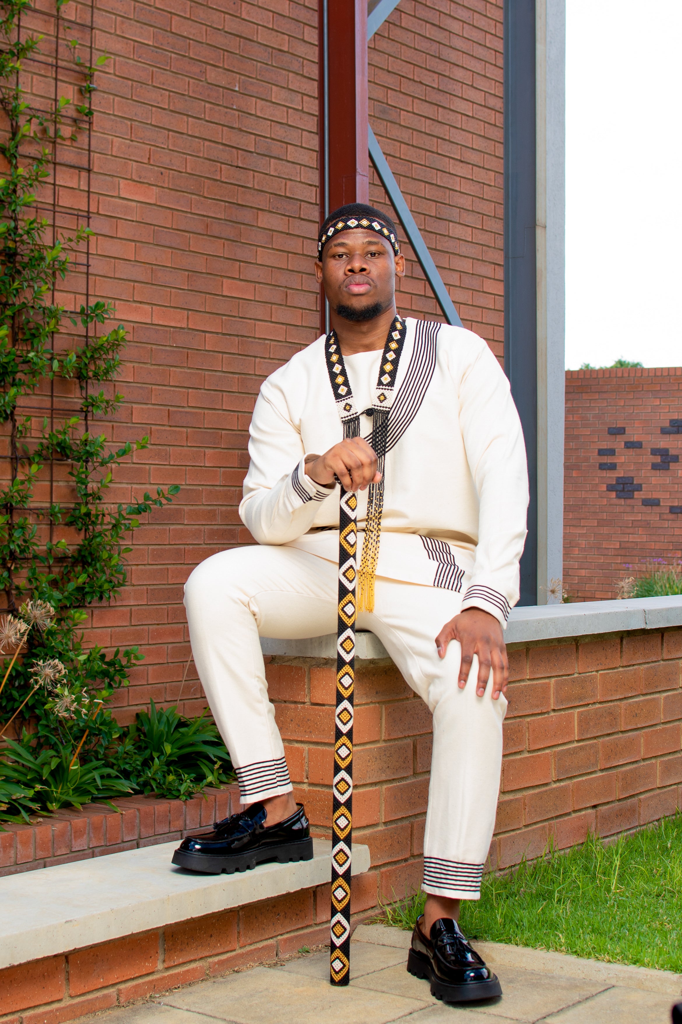 Cream & black men’s 2 piece ensemble