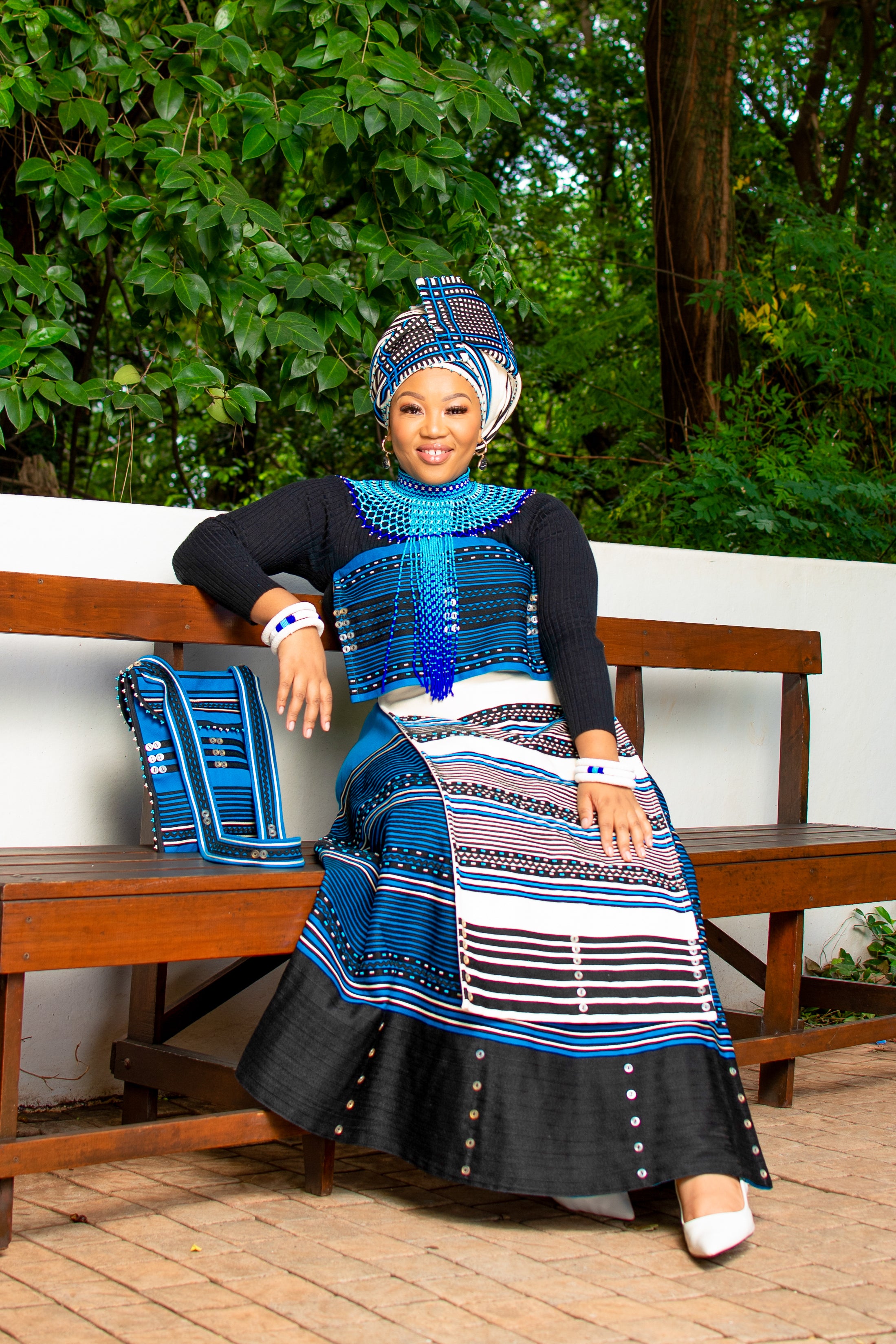 Turquoise & Cream ladies 5 pieces ensemble