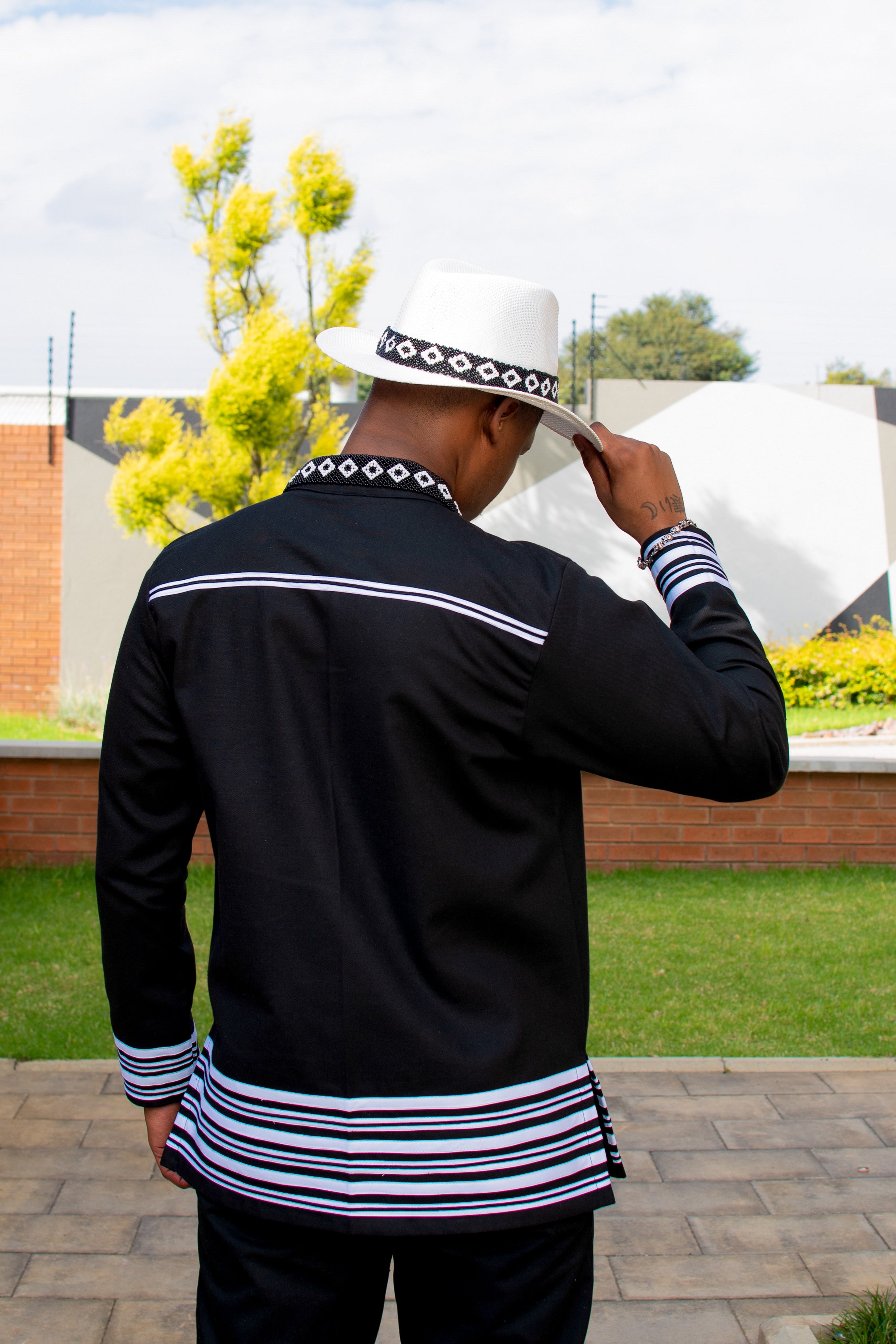 Black and white mens long sleeve shirt