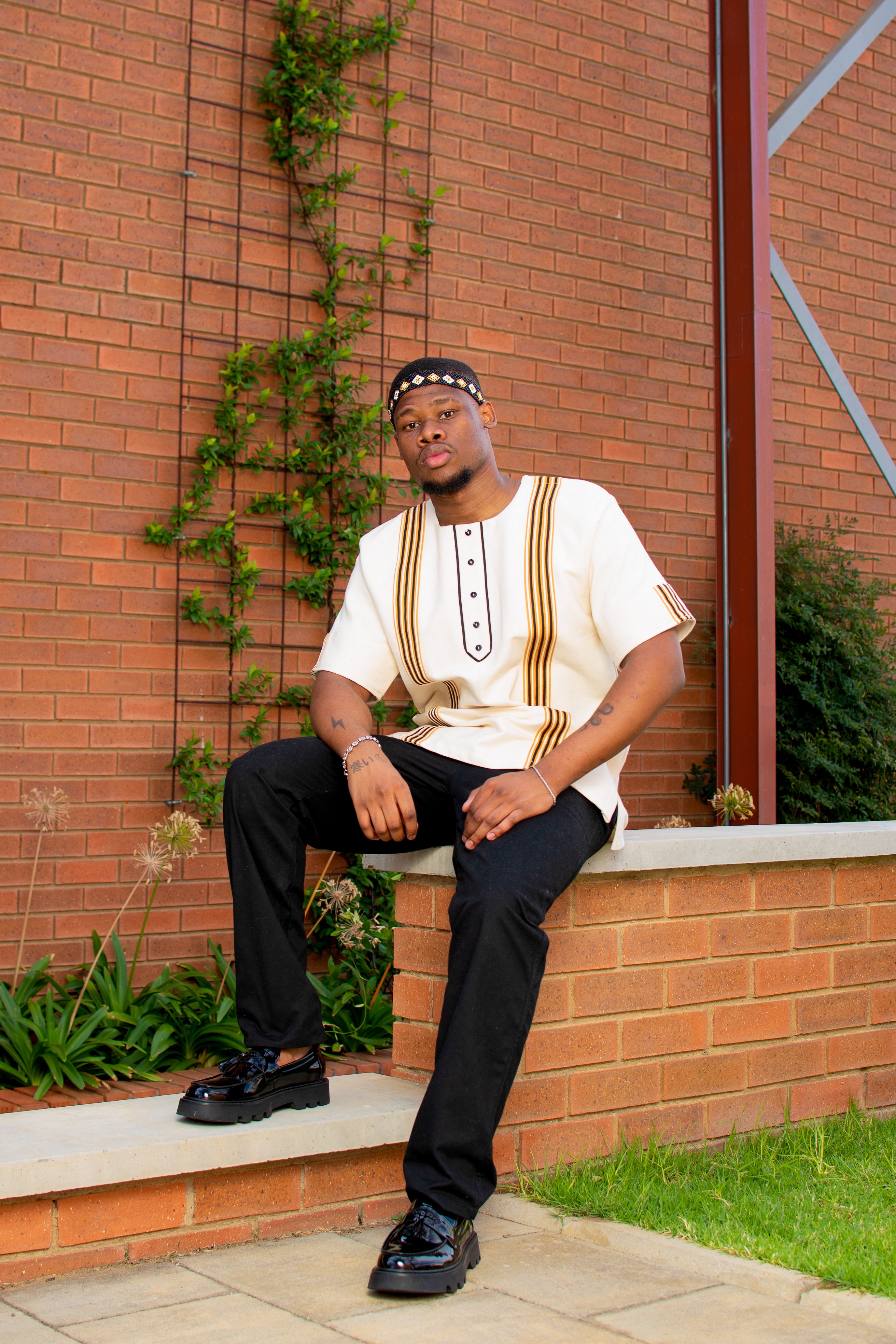 Cream Mustard & Black men’s short sleeve shirt