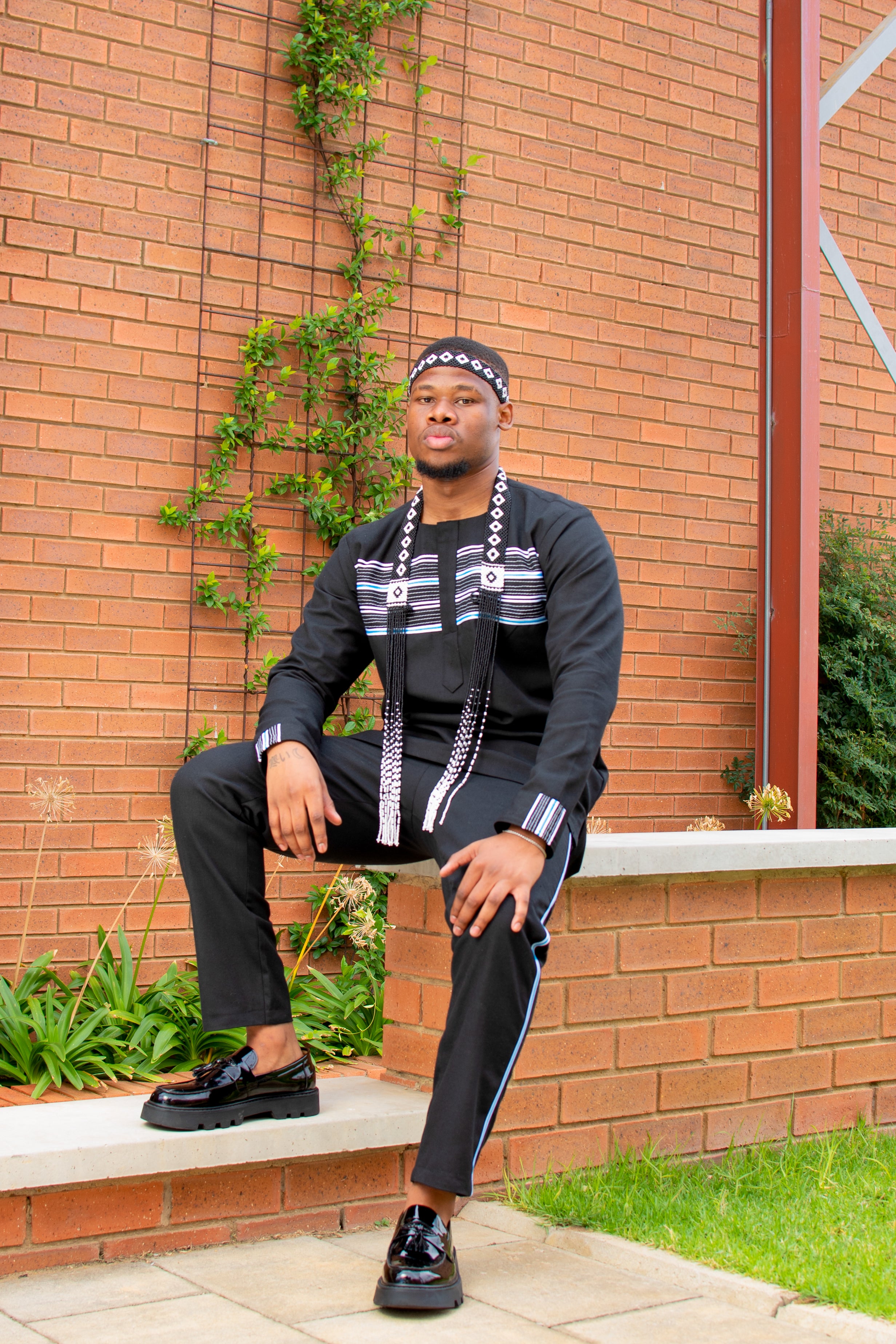 Black 2 piece men’s ensemble