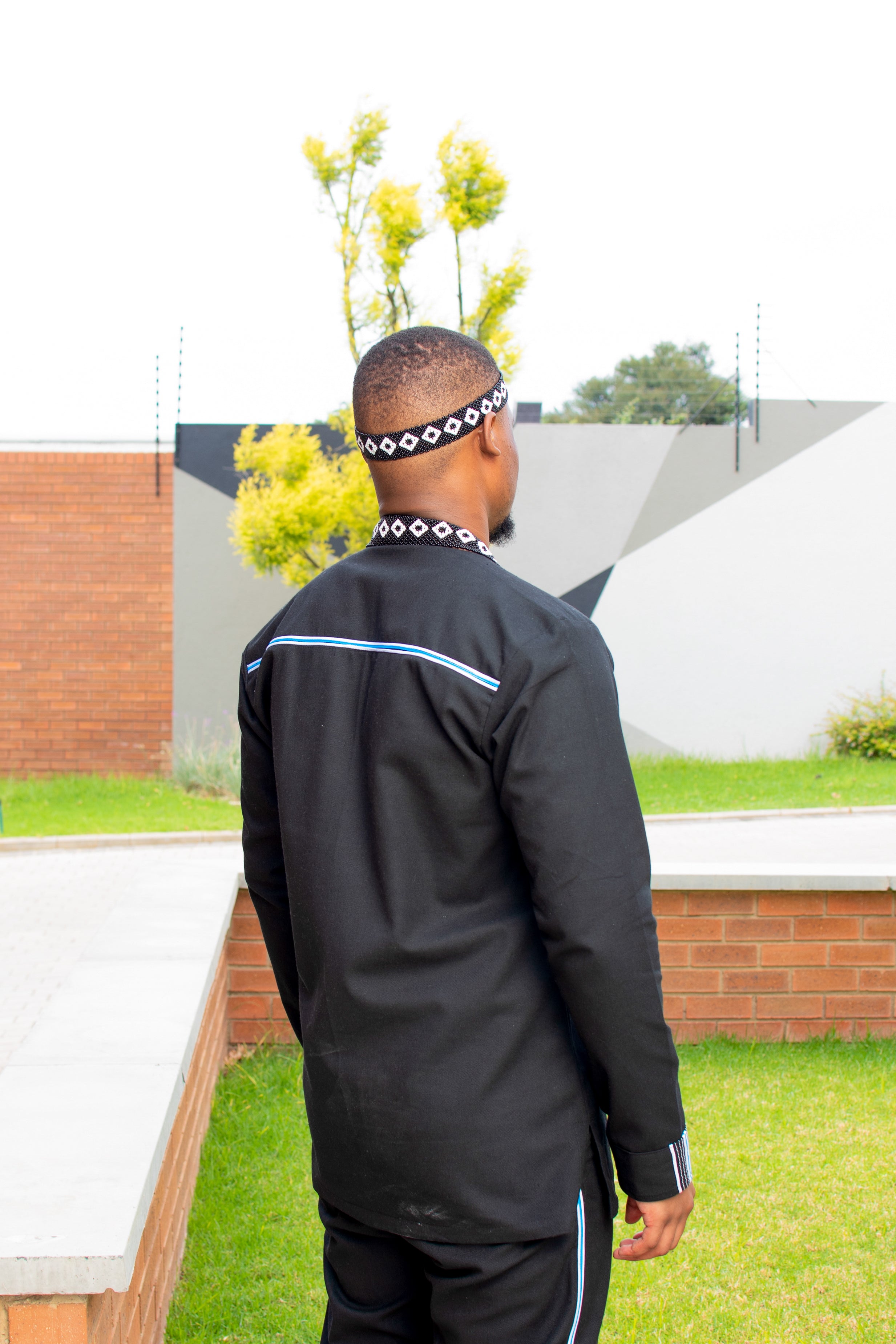 Black 2 piece men’s ensemble