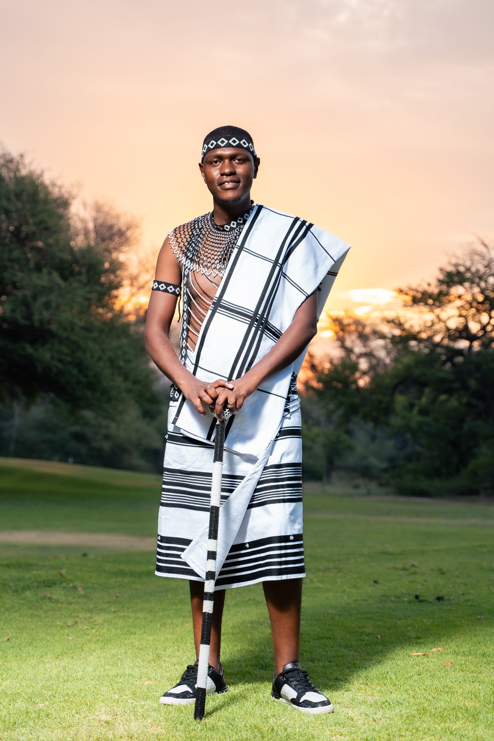 White and black ensemble