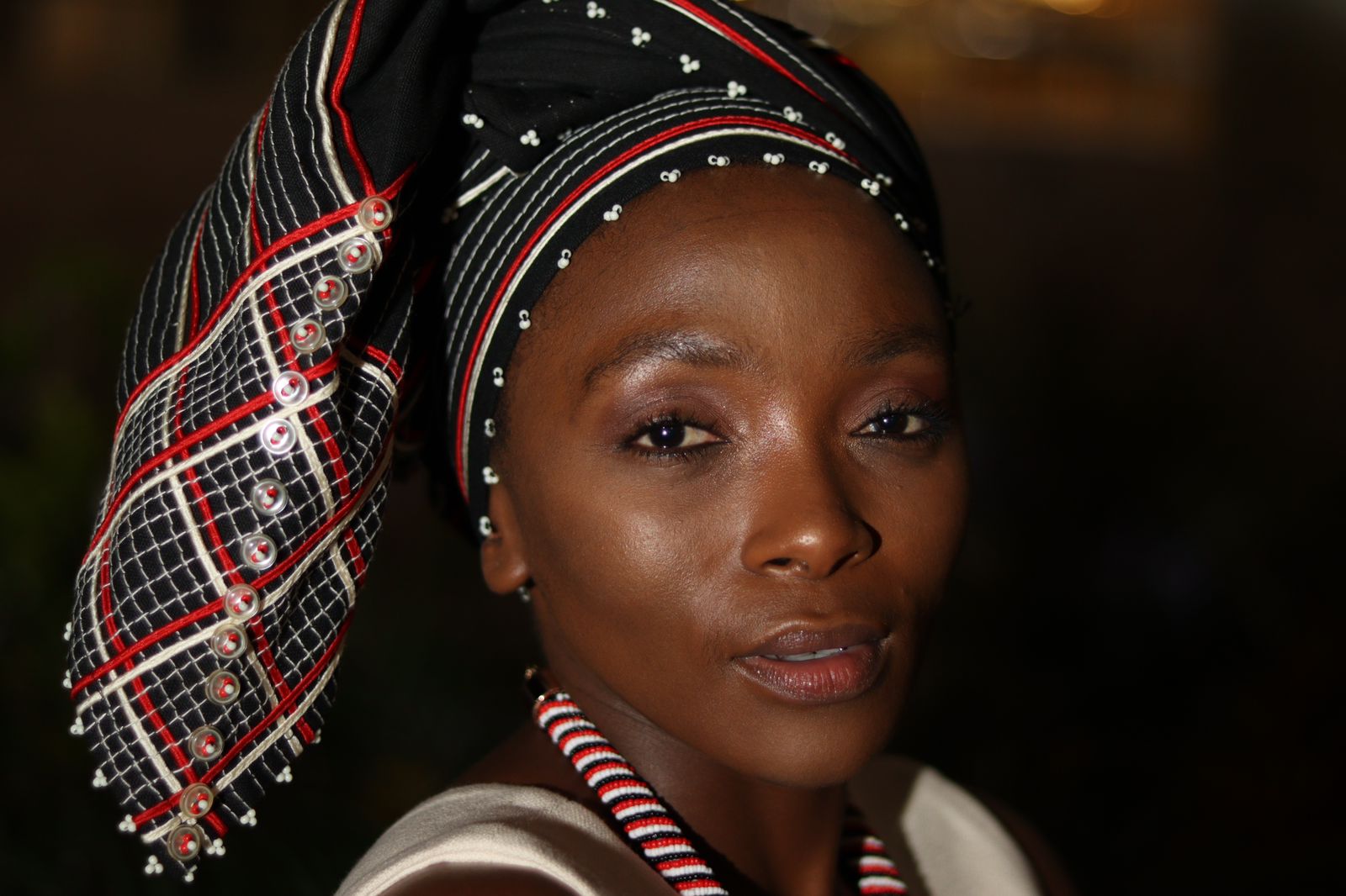 Rectangular beaded headwrap