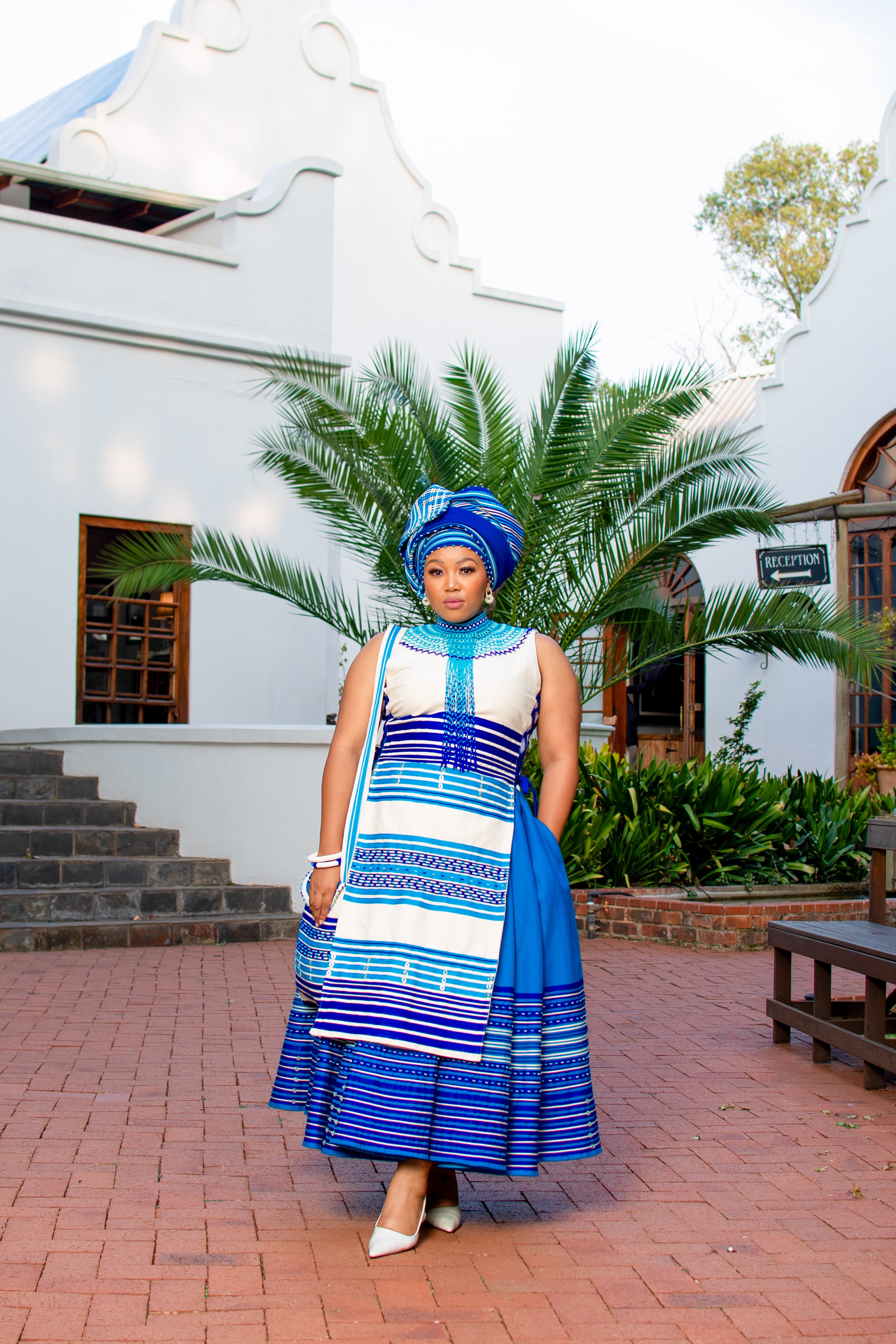 Turquoise, blue and cream ladies 5 pieces ensemble