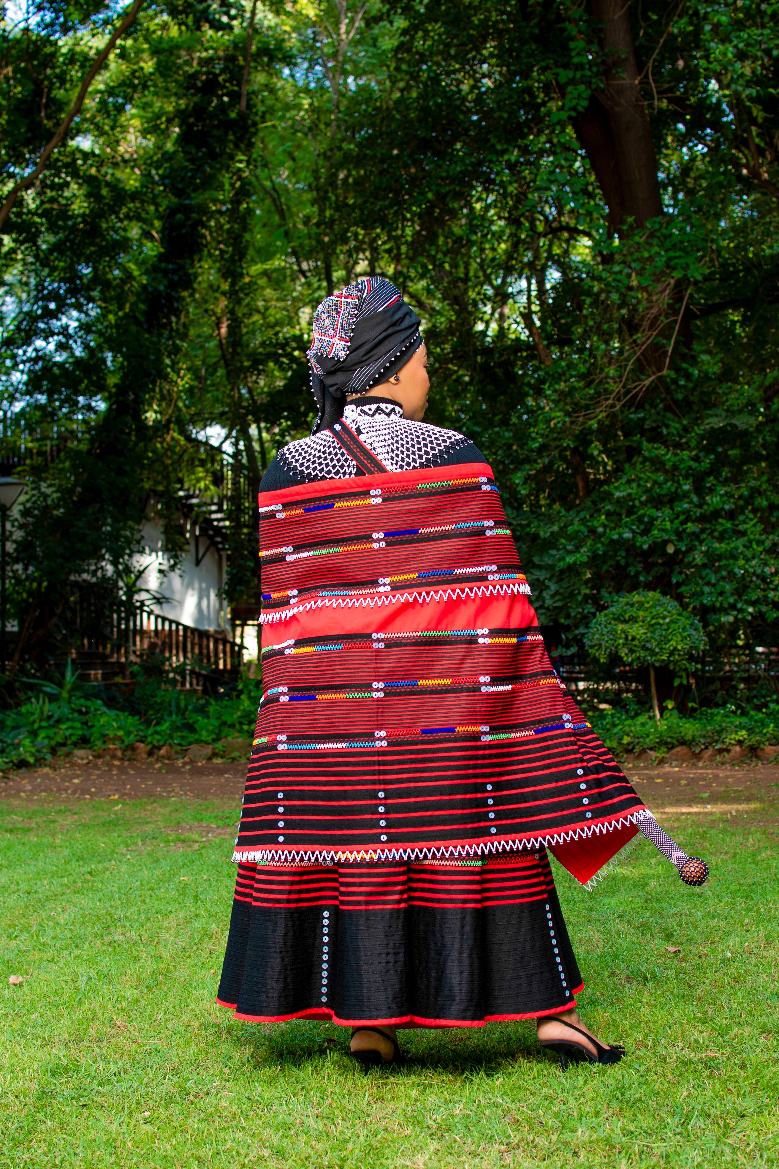 Red & black 5 piece ladies ensemble