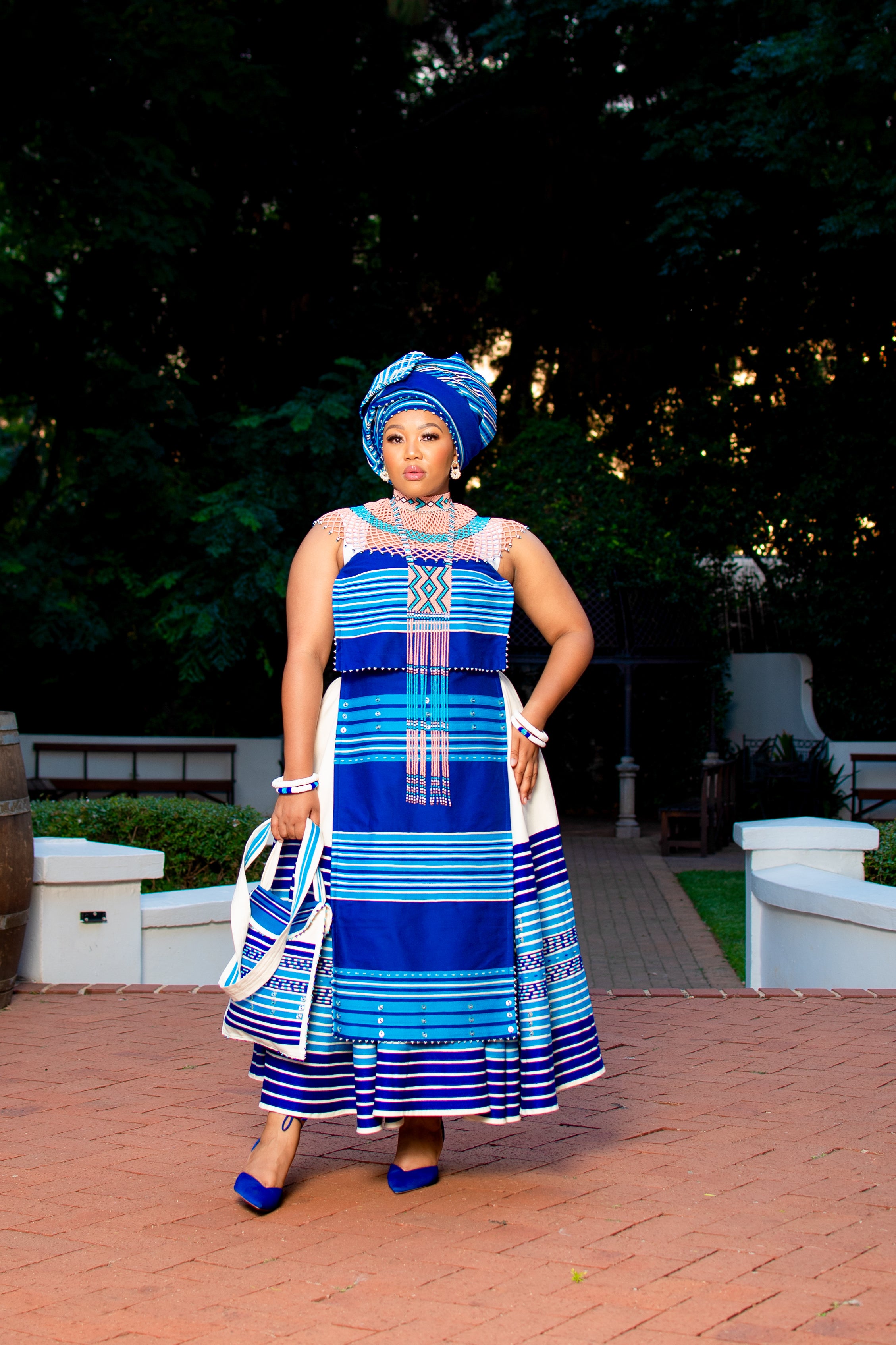 Turquoise, blue & Cream ladies 5 piece ensemble