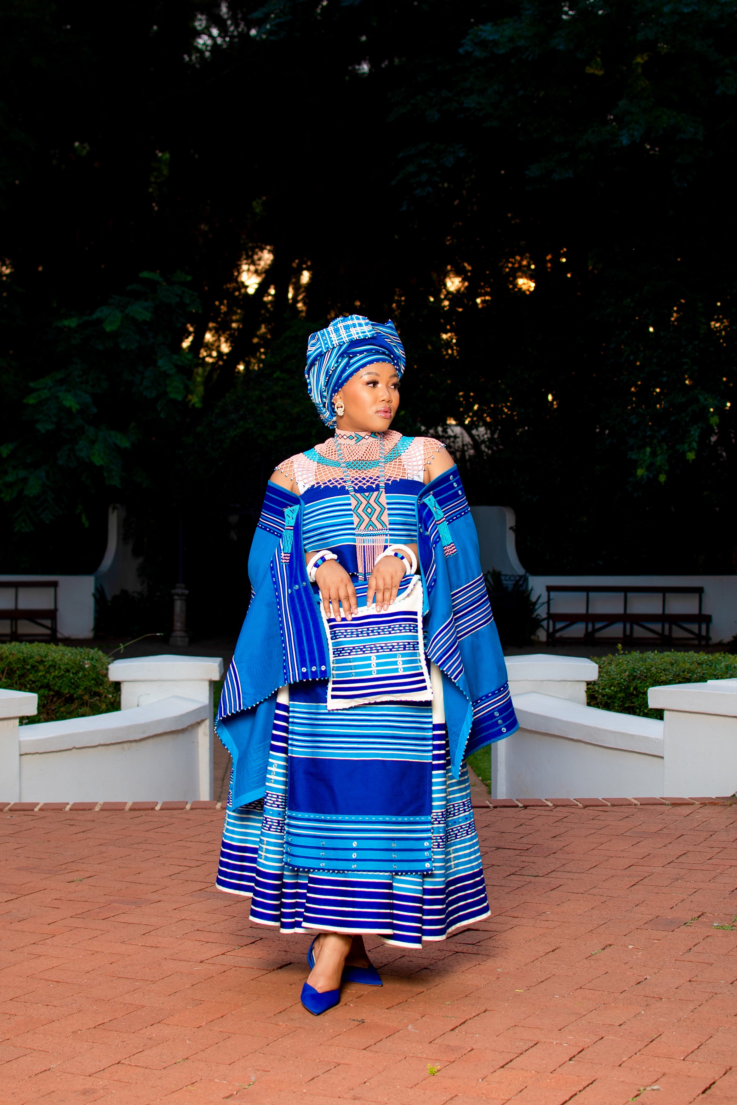 Turquoise, blue & Cream ladies 5 piece ensemble