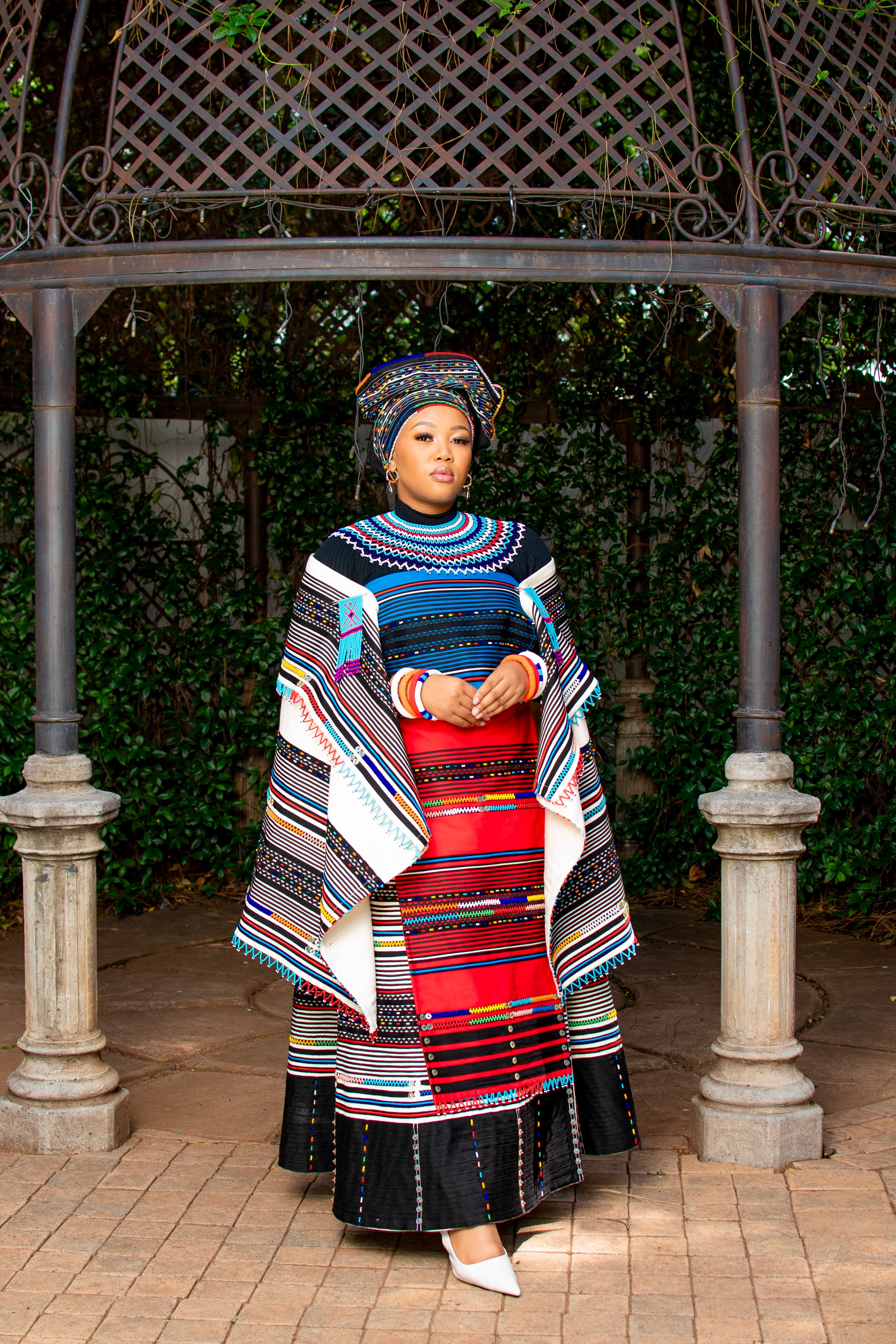 Cream, Red & Turquoise 6 piece ladies ensemble