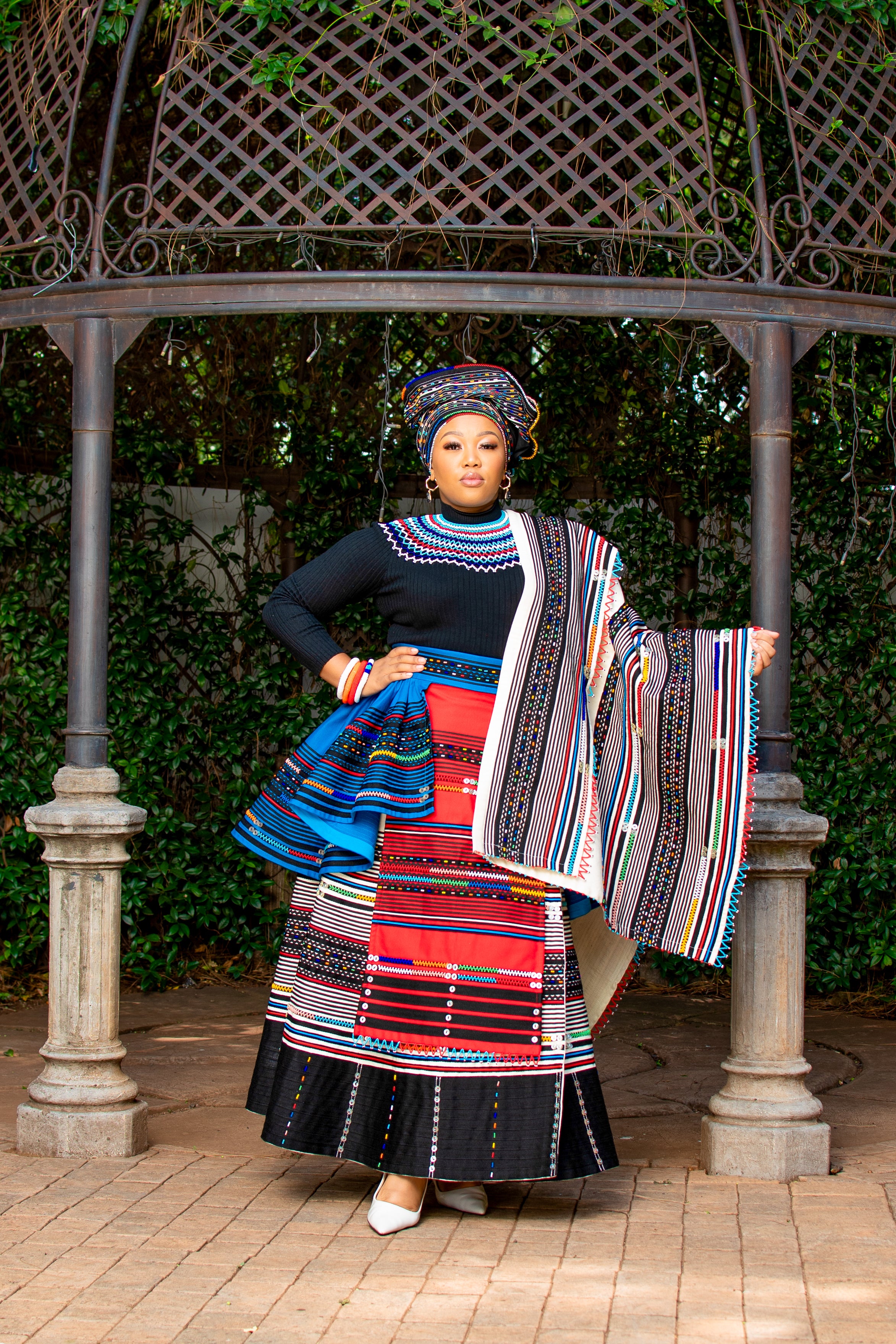 Cream, Red & Turquoise 6 piece ladies ensemble