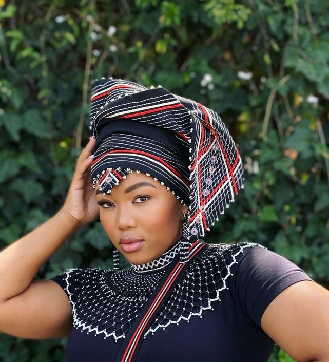 Triangular beaded headwrap