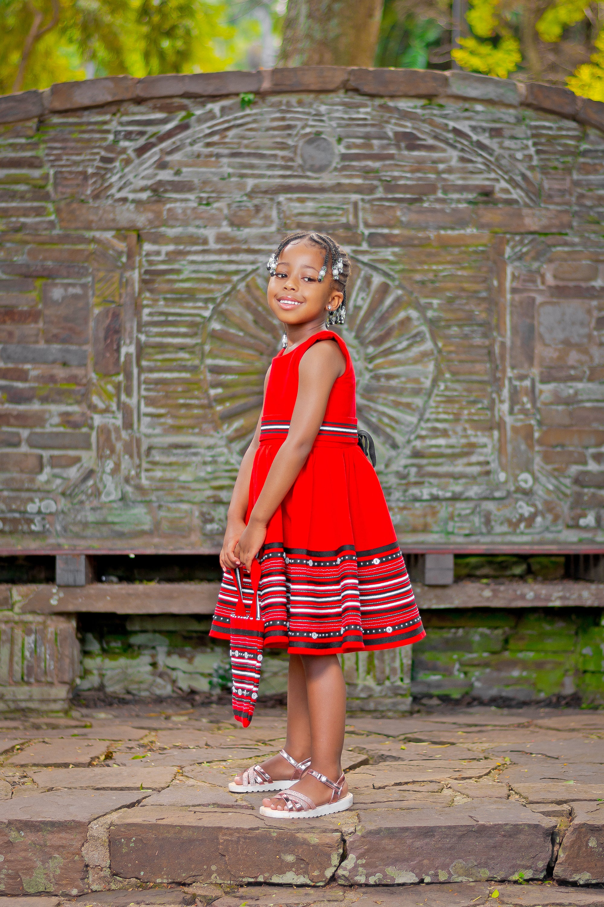Red, black and white round neck girls dress