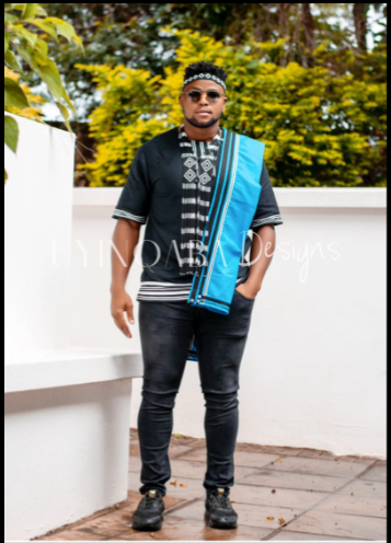 Black & White short sleeve shirt