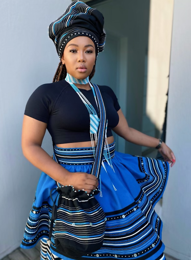Chumisa 2 tier cream and blue skirt and matching headwrap