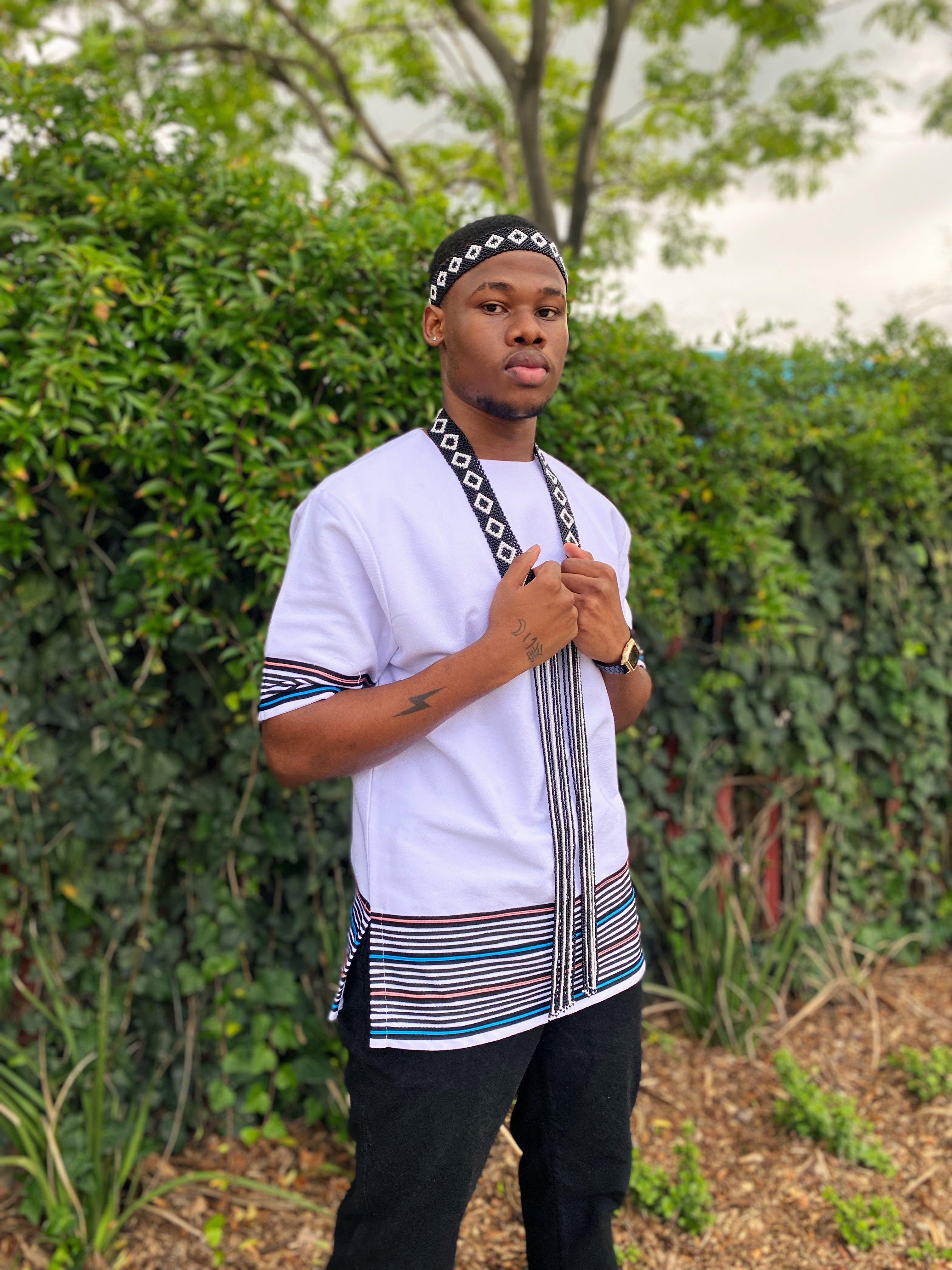 Classic White, Aqua blue and pink short sleeve shirt