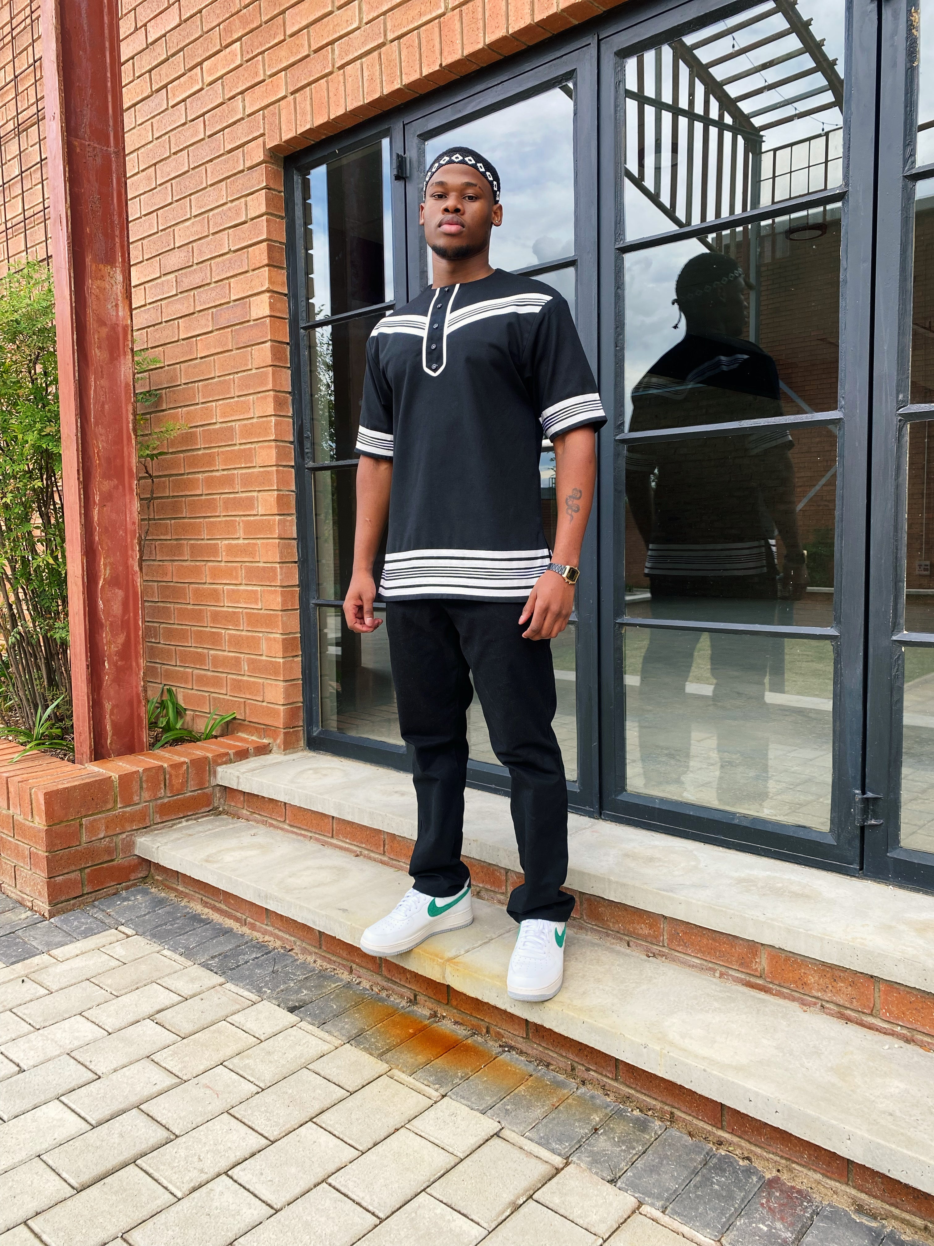 Black and White Chevron short sleeve shirt