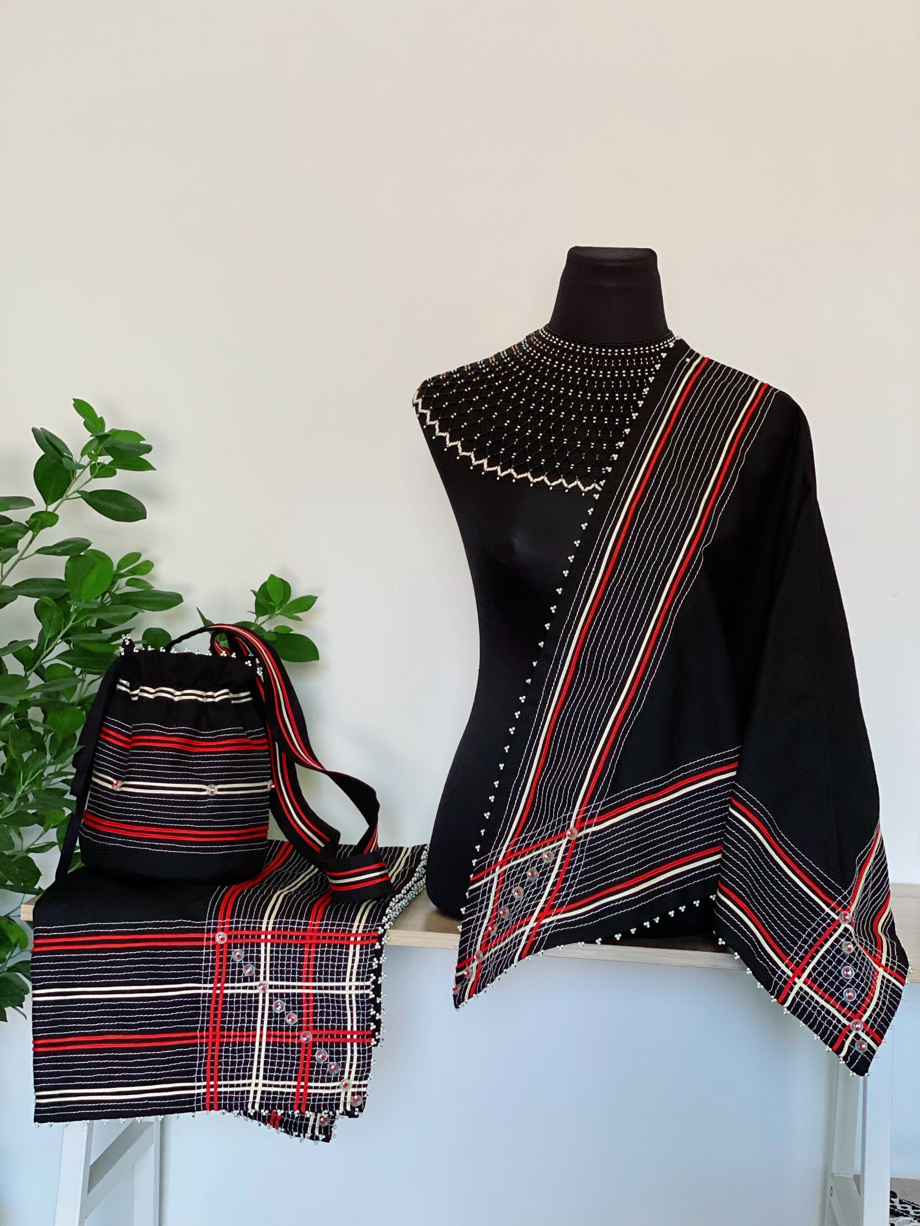 Premium Rectangular Headwrap R1200, Triangular Premium Headwrap R1000 & Matching bag R750