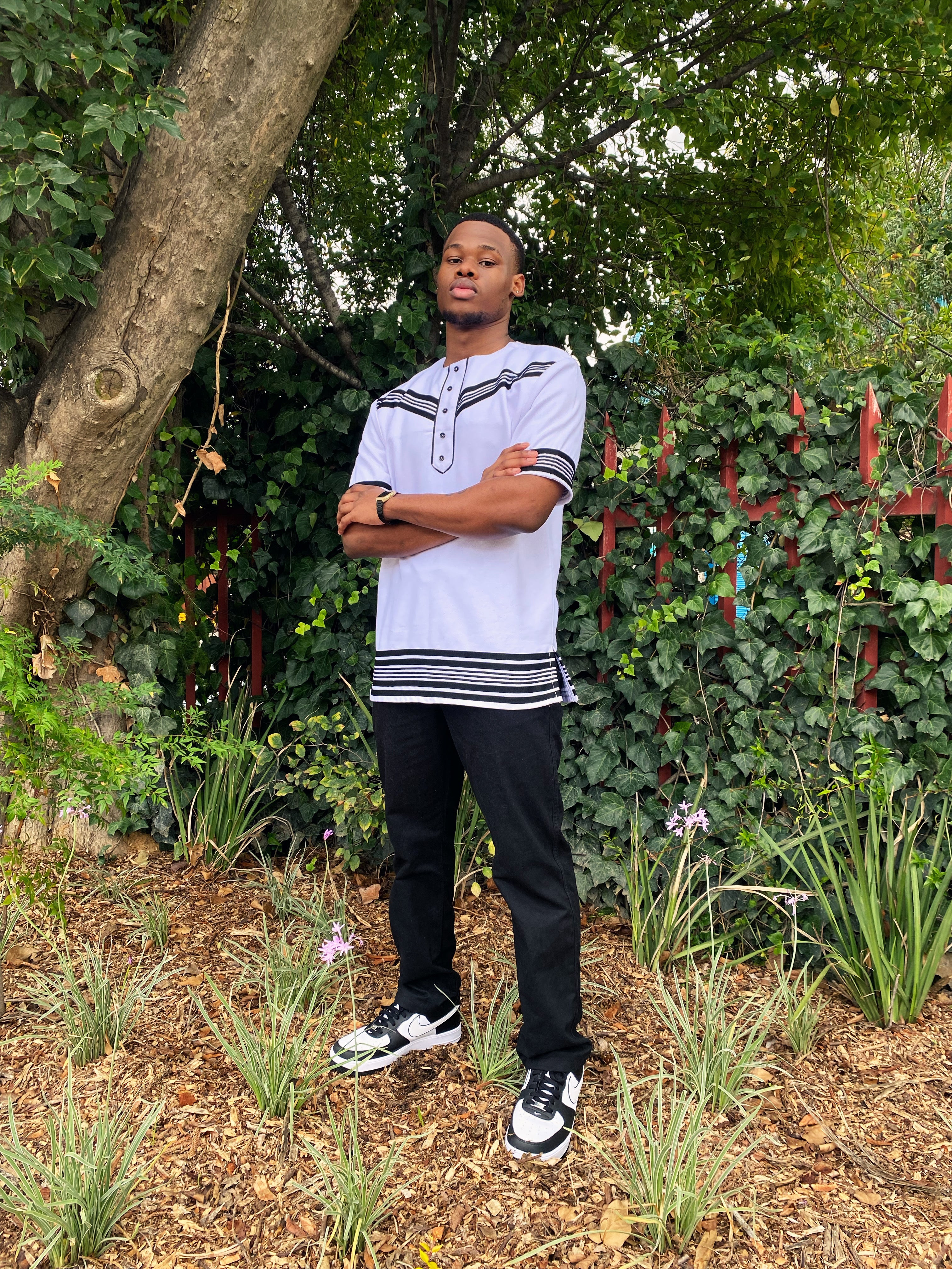 White and black Chevron short sleeve shirt